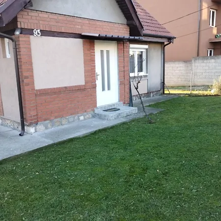 Kucica Lama-кућица Apartment Mali Mokri Lug